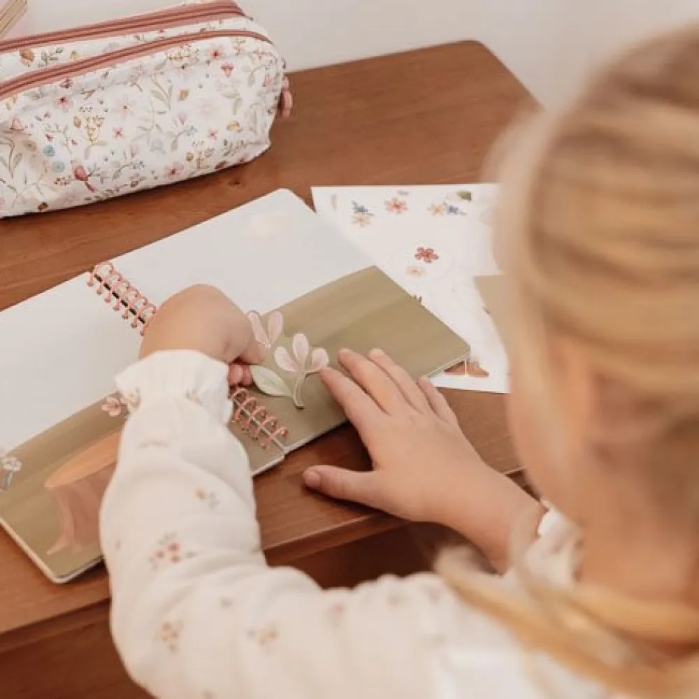 Little Dutch Aankleed- en stickerboek - Fairy Garden