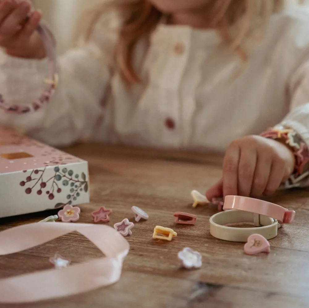 Little Dutch Adventskalender Armbandjes – Essentials