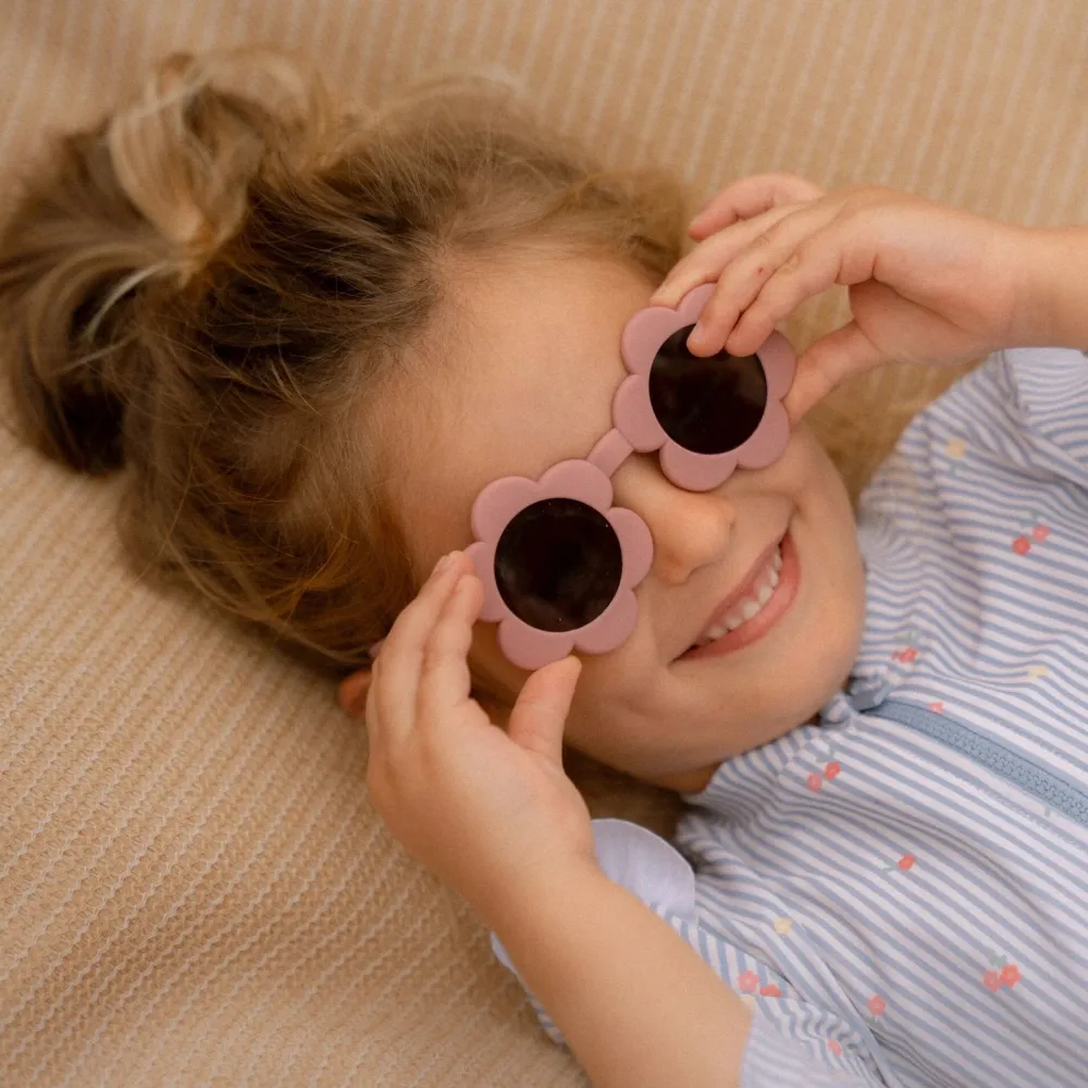 Little Dutch Kinderzonnebril Bloem Roze