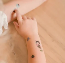 Little Dutch Tattoos Rosa & Friends